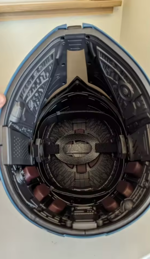 Female Warrior Cosplay Helmet Mask – Wearable Costume Prop for Halloween & Conventions